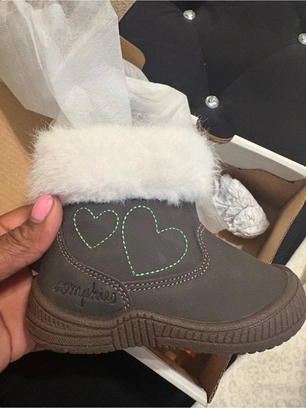 Brown Girls' Faux Fur Cuff Winter Boots with Green Heart Stitching size 6c